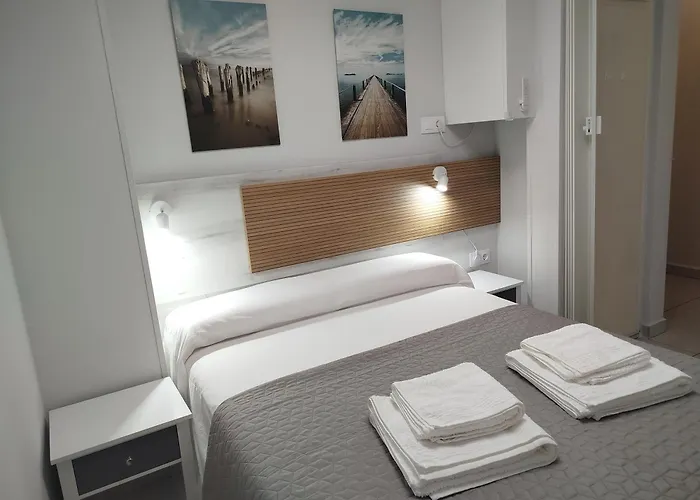 Bonito Apartamento En El Centro De Roses